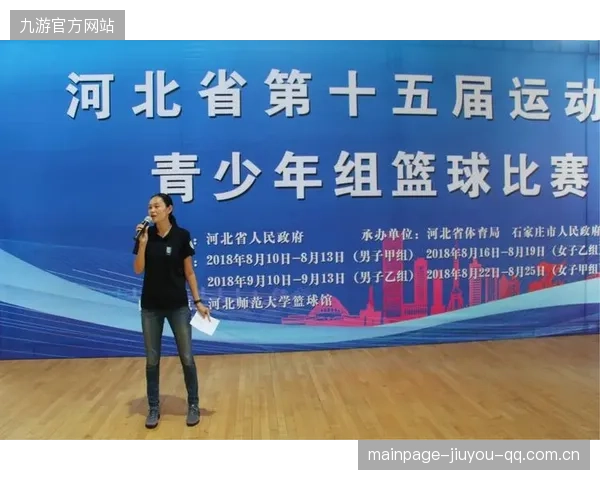 跳水比赛中的瞬间决断：裁判的细节判罚成为裁判学院的教科书